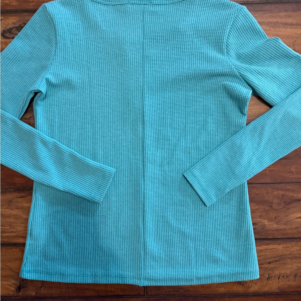 Zenana Outfitters New Without Tags Teal Long Sleeve Waffle V Neck Tee - Picture 5 of 5